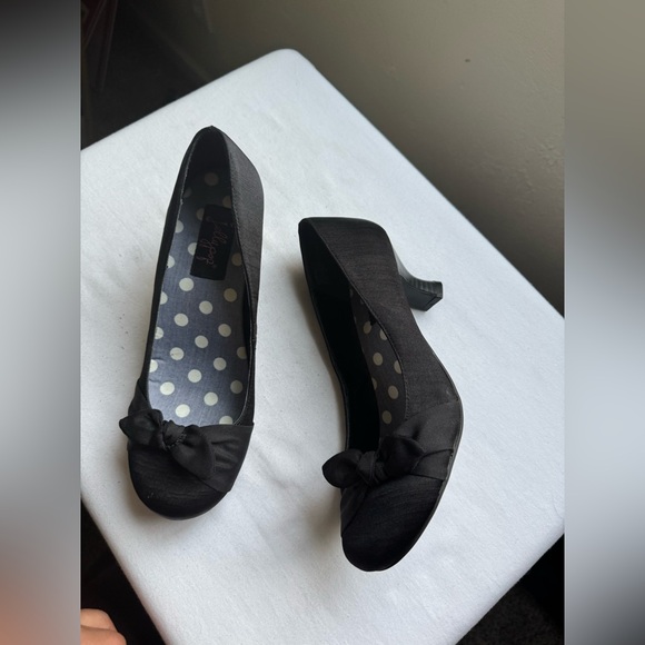 Y2K JellyPop Classic black kitten heels with a cute bow detail Size 7.5 - Picture 7 of 8